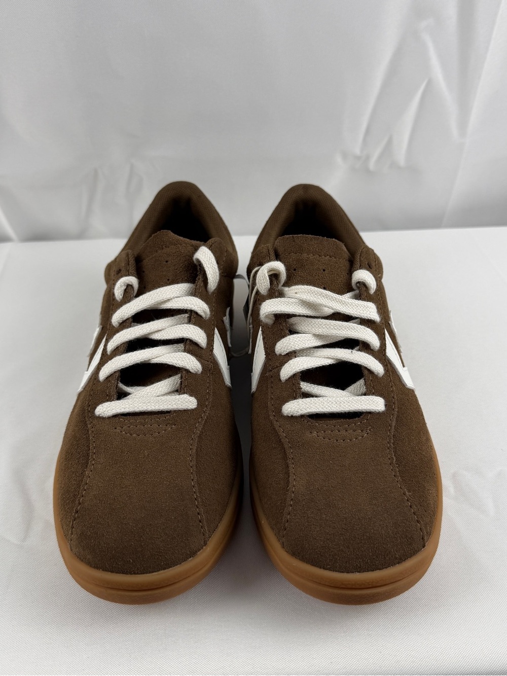 Converse All Star Unisex Brown Suede Sneakers Size 9 Women / 7.5 Men New With Ta